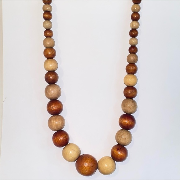 Vintage Natural Light & Dark Wood Graduated Chunky Bead 42" Necklace - Picture 9 of 9